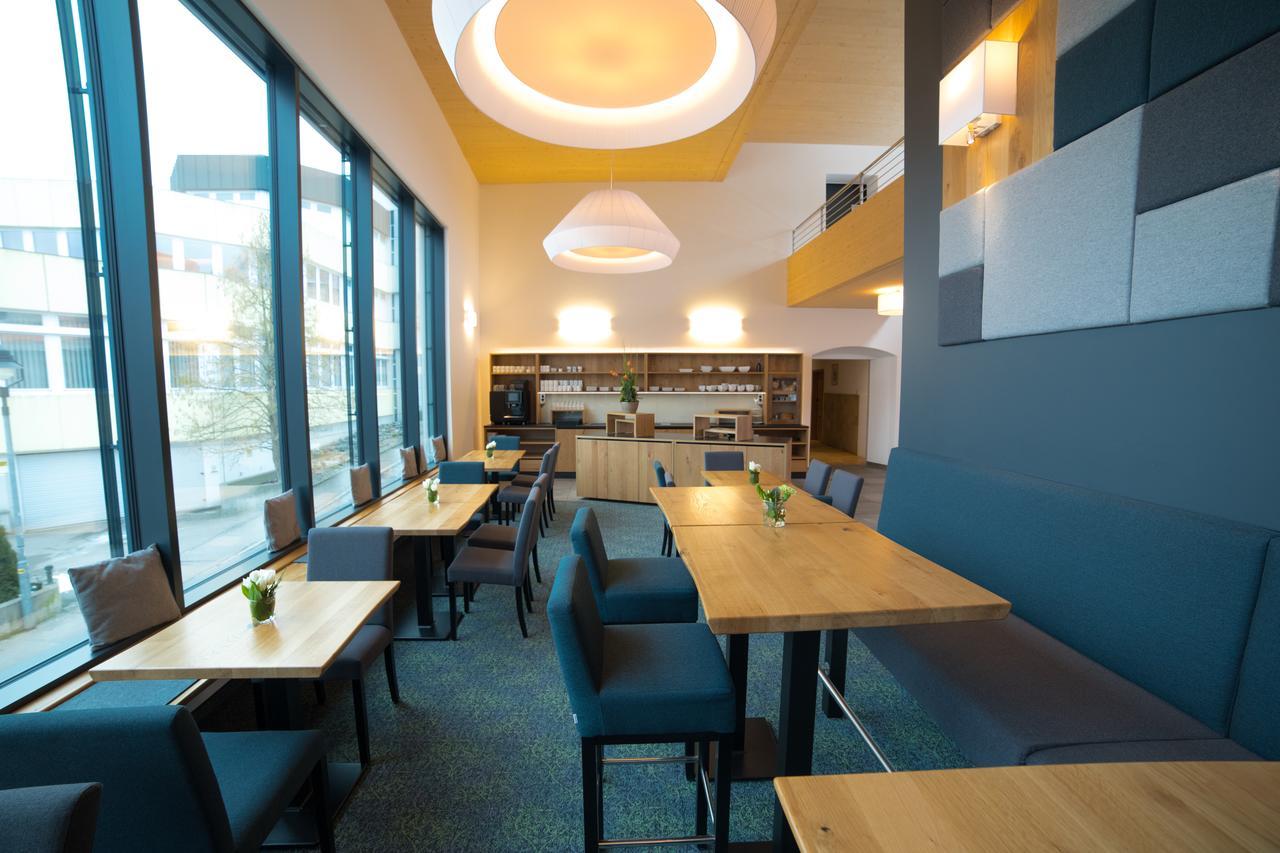 Wertingen Hotel Zum Hirsch מראה חיצוני תמונה