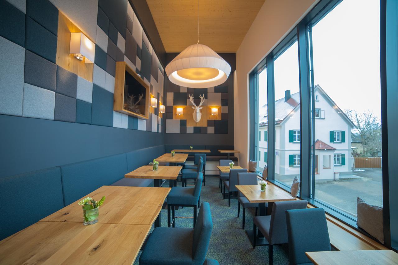 Wertingen Hotel Zum Hirsch מראה חיצוני תמונה