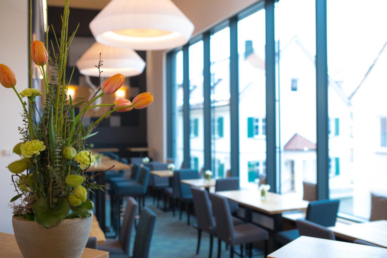 Wertingen Hotel Zum Hirsch מראה חיצוני תמונה