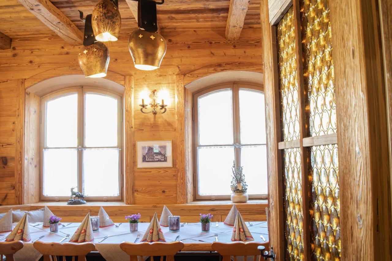 Wertingen Hotel Zum Hirsch מראה חיצוני תמונה